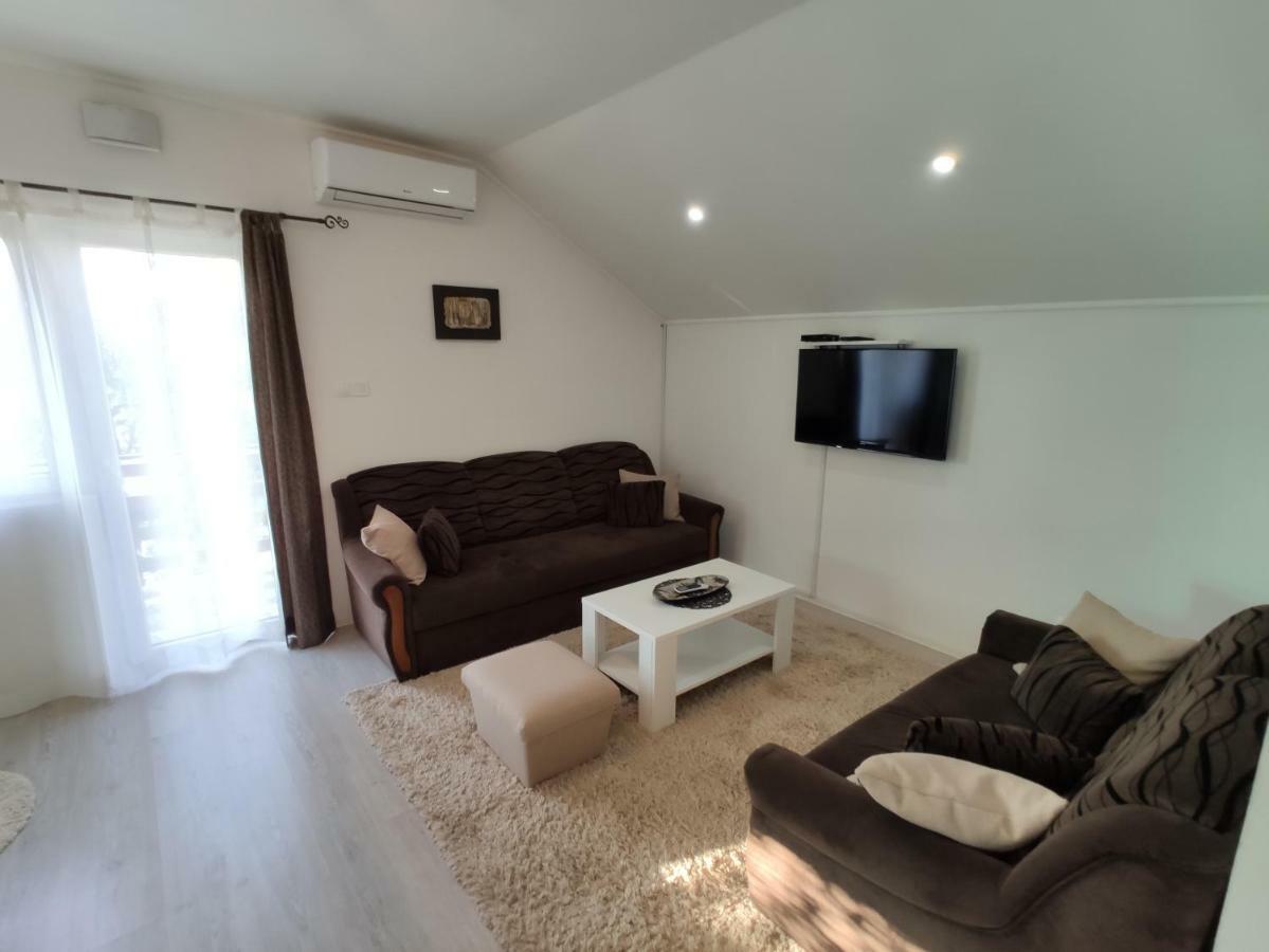 Forest Apartment Nikšić Екстериор снимка